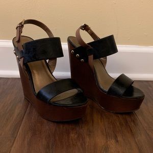 Black and brown strappy wedges